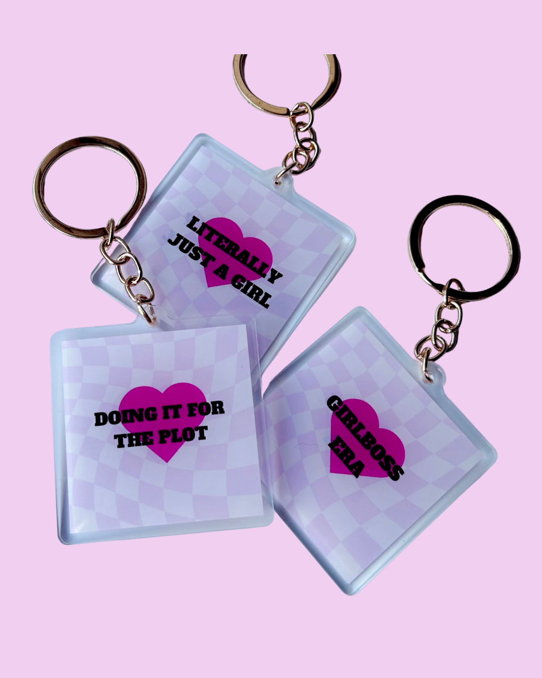 ‘DOING IT FOR THE PLOT’ keyring 🩷
